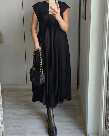 Angela - Pleated Maxi Dress